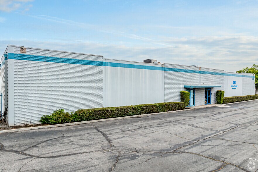 More Photos Of 5061 Brooks St, Montclair Warehouse For Lease