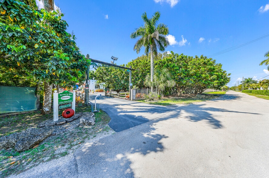 More Photos Of 19050 SW 194th Ave, Miami Lodge Meeting Hall For Sale