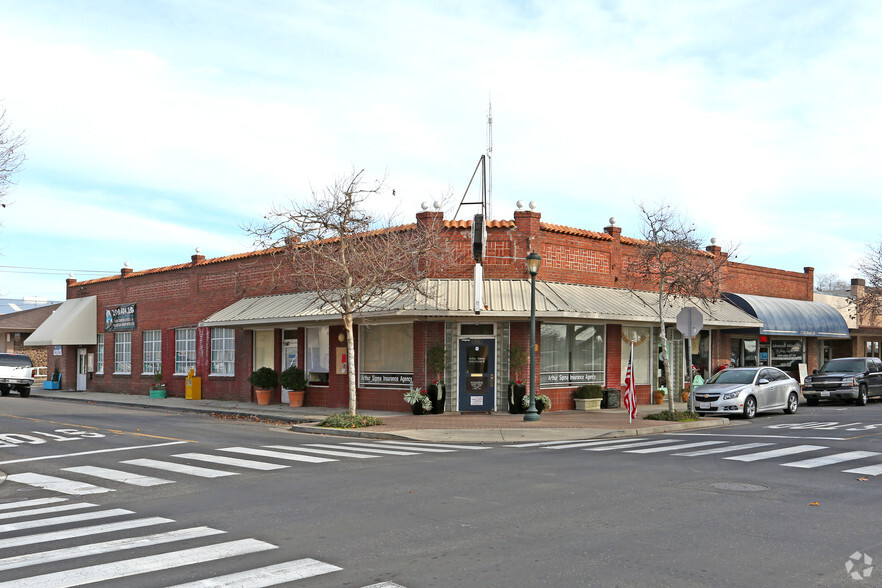 Primary Photo Of 1702 Main St, Escalon Restaurant For Sale