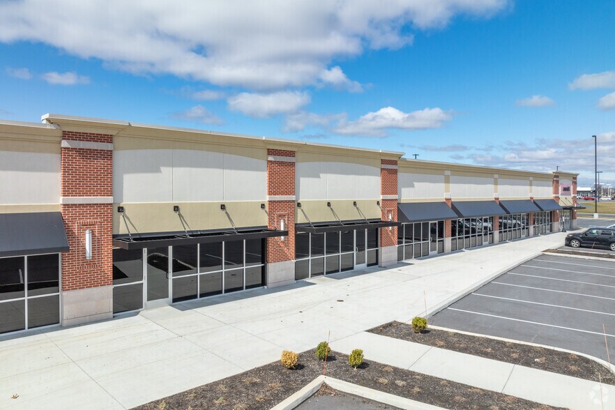 More Photos Of 520 Gateway Ave, Chambersburg Unknown For Lease