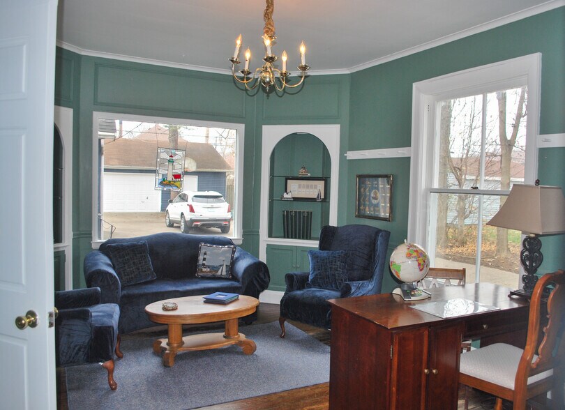 More Photos Of 935 S Ironwood Dr, South Bend Office For Sale