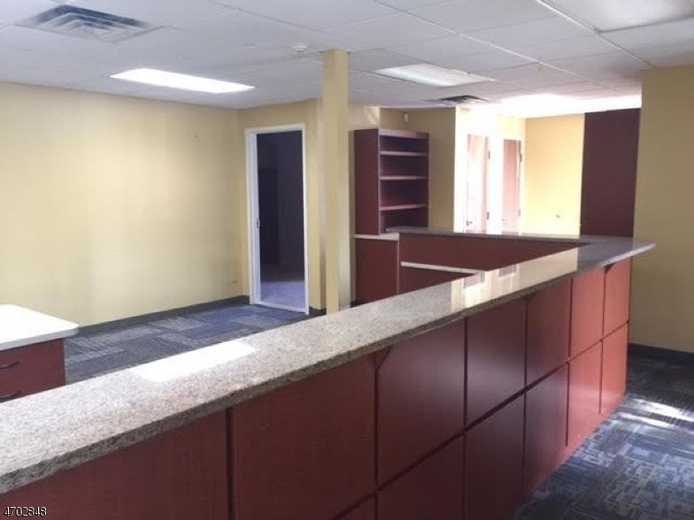 More Photos Of 2 Park Ave, Somerville Office For Sale