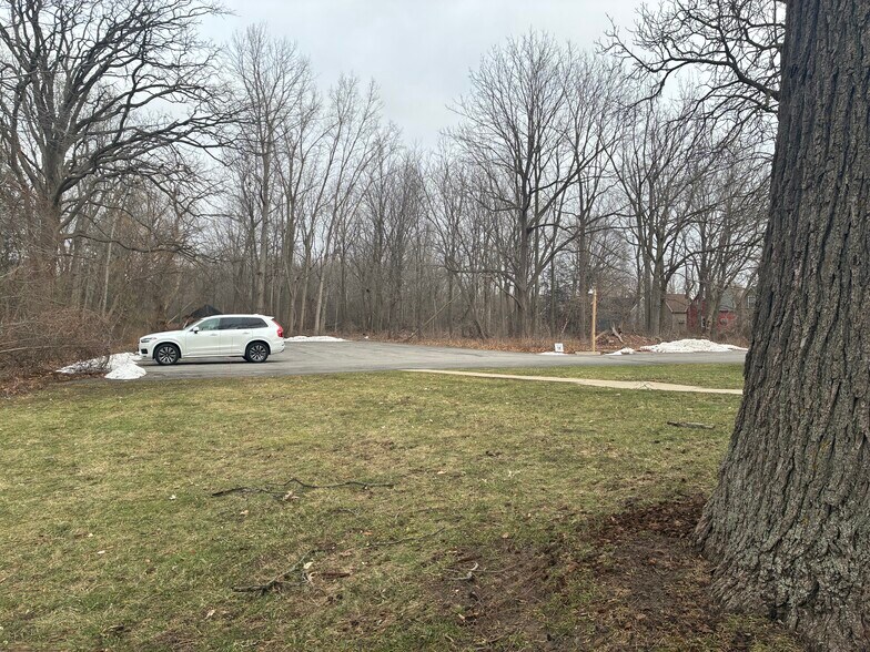 More Photos Of 8860 Main St, Buffalo Office For Lease