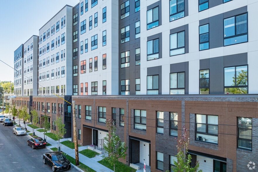 More Photos Of 222 W Lane Ave, Columbus Apartments For Lease