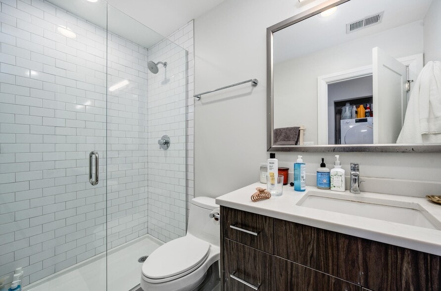 More Photos Of 1756 W North Ave, Chicago Apartments For Sale