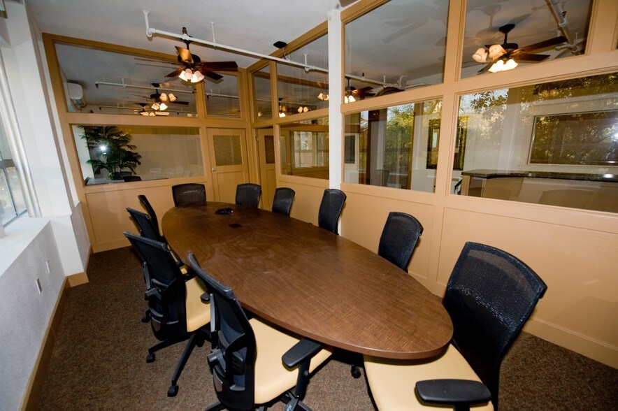 More Photos Of 1025 Fulton St, Fresno Office For Sale