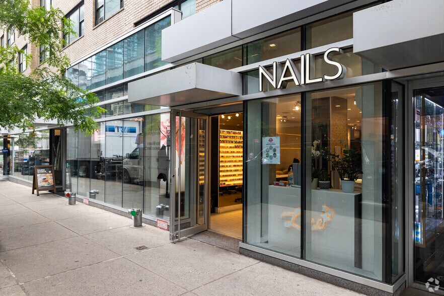 More Photos Of 330 W 58th St, New York Medical For Lease