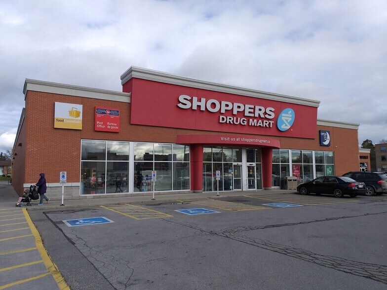 More Photos Of 152-160 Main St S, Brampton Unknown For Lease