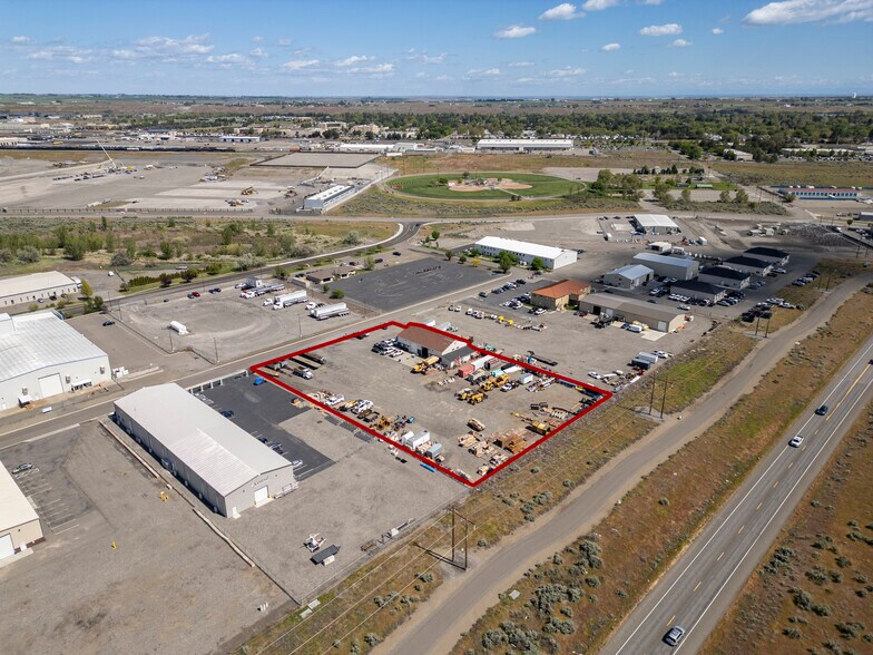 More Photos Of 2213 Henderson Loop, Richland Warehouse For Sale