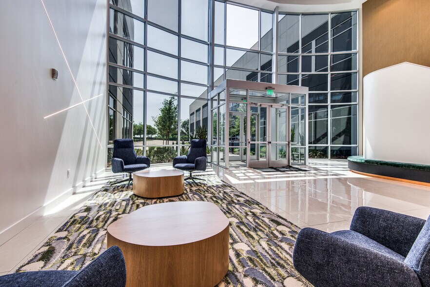 More Photos Of 4201 N State Highway 161, Irving Office For Lease