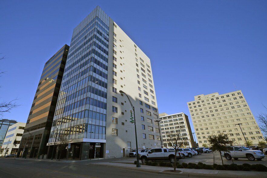 More Photos Of 306 W Wall St, Midland Office For Lease