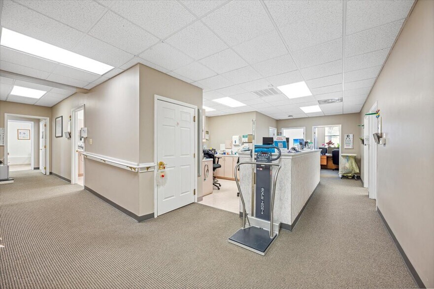 More Photos Of 301-302 Towne Centre Dr, Hillsborough Medical For Sale
