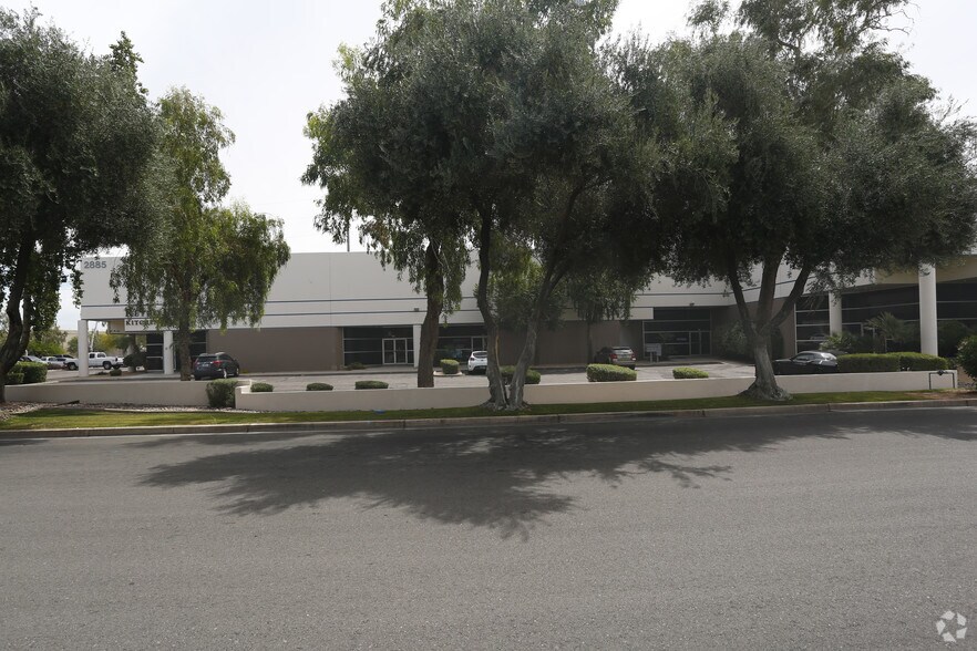 More Photos Of 2885 N Nevada St, Chandler Warehouse For Lease