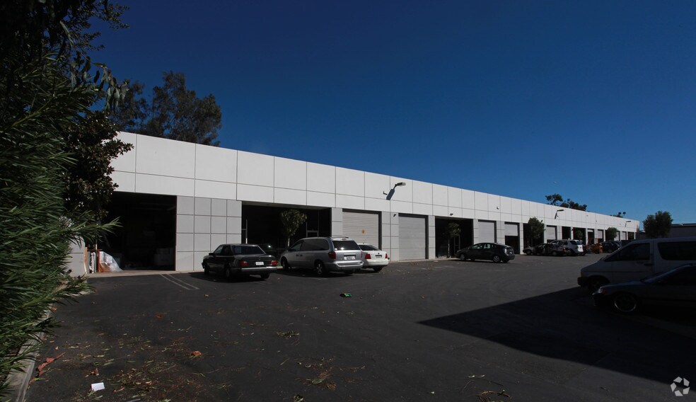 More Photos Of 10312 Norris Ave, Pacoima Unknown For Lease