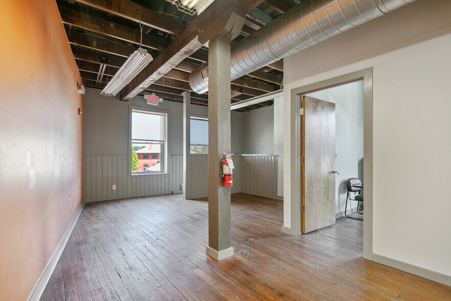 More Photos Of 159 Maxwell St, Fayetteville Office Residential For Sale
