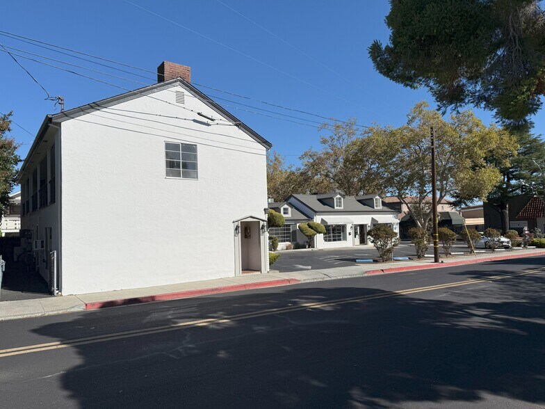More Photos Of 501 N Santa Cruz Ave, Los Gatos Storefront Retail Office For Sale
