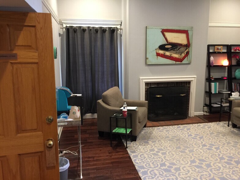 More Photos Of 110 S 20th St, Philadelphia Office For Sale