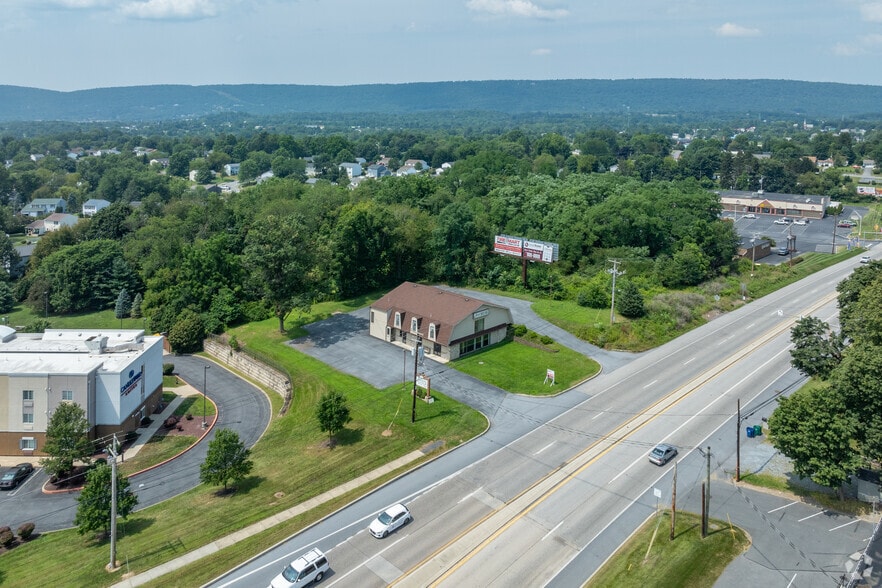 Primary Photo Of 550 N Mountain Rd, Harrisburg Freestanding For Lease
