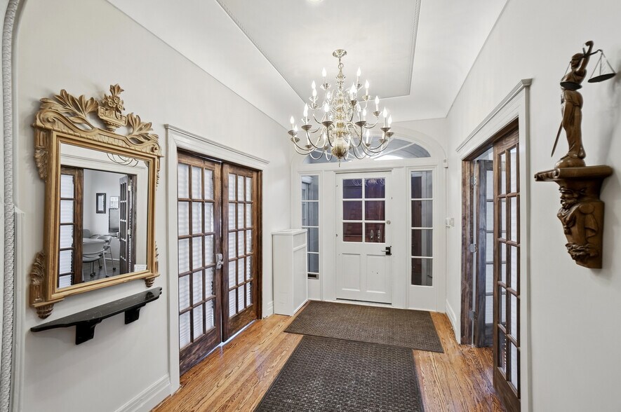 Primary Photo Of 2406 Auburn Ave, Cincinnati Office Residential For Sale