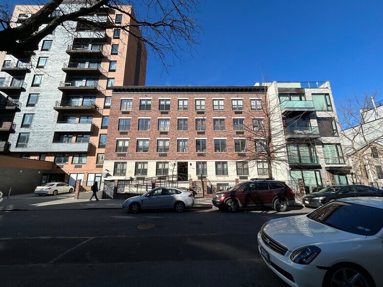 Primary Photo Of 999 Willoughby Ave, Brooklyn Apartments For Sale
