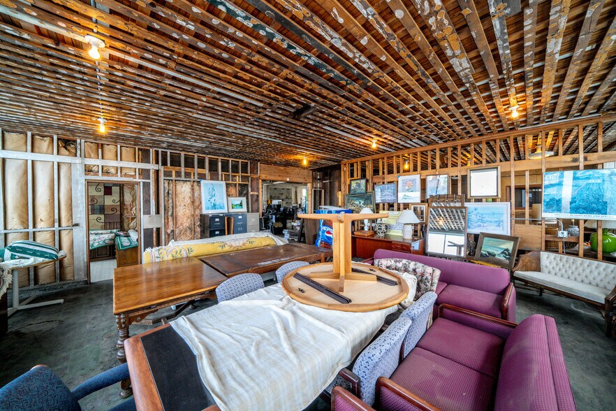More Photos Of 2105 4th St, Tillamook Industrial For Sale