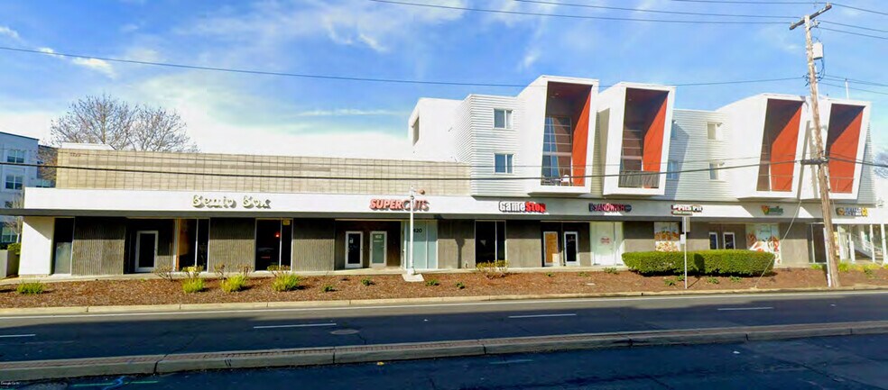 More Photos Of 1420 65th St, Sacramento Apartments For Lease
