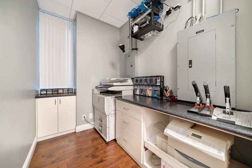 More Photos Of 6B Liberty, Aliso Viejo Office For Sale