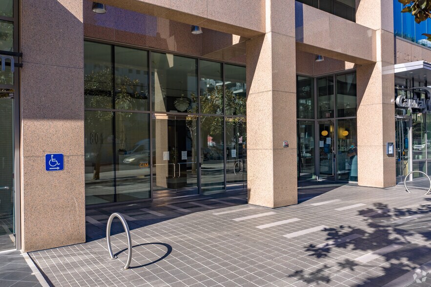 More Photos Of 801 S Grand Ave, Los Angeles Office For Lease