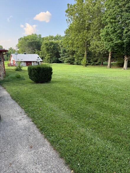 More Photos Of 11502 E Thompson Rd, Indianapolis Specialty For Sale