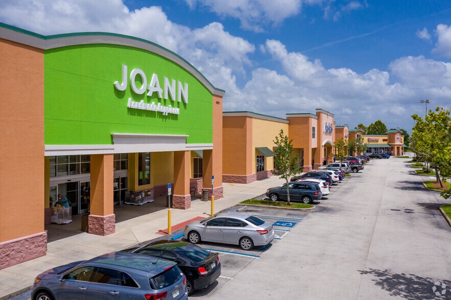 More Photos Of 4795 W Irlo Bronson Memorial Hwy, Kissimmee Unknown For Lease