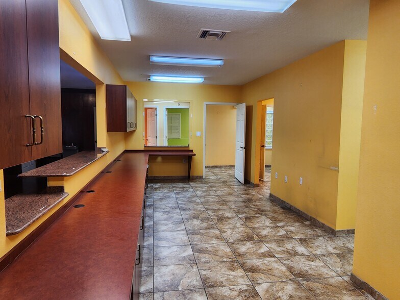 More Photos Of 2344 Crestover Ln, Wesley Chapel Medical For Lease