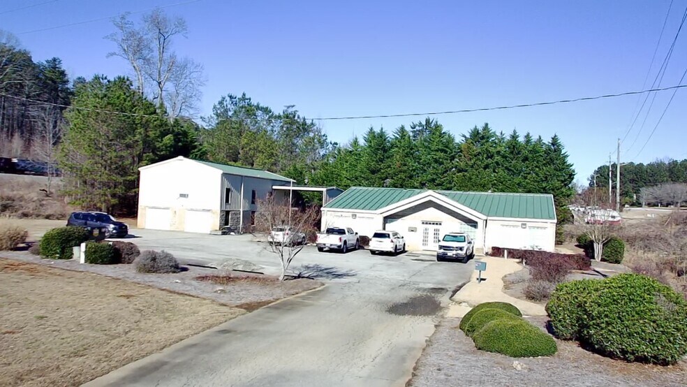 More Photos Of 442 Cadillac Pky, Dallas Flex For Lease