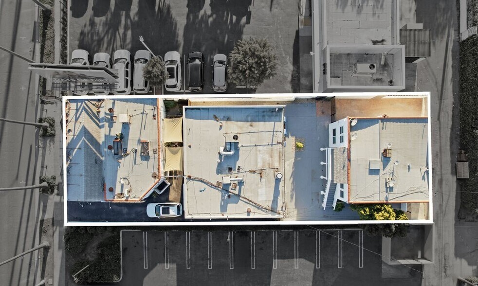 More Photos Of 2709 Santa Monica Blvd, Santa Monica Storefront Retail Residential For Sale