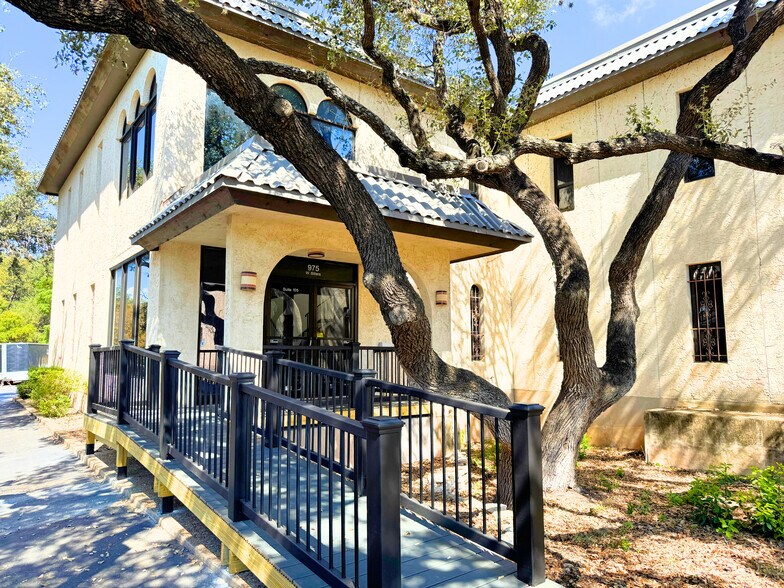 Primary Photo Of 975 W Bitters Rd, San Antonio Office For Lease