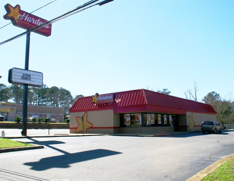 More Photos Of 742 S Forest Ave, Luverne Fast Food For Lease