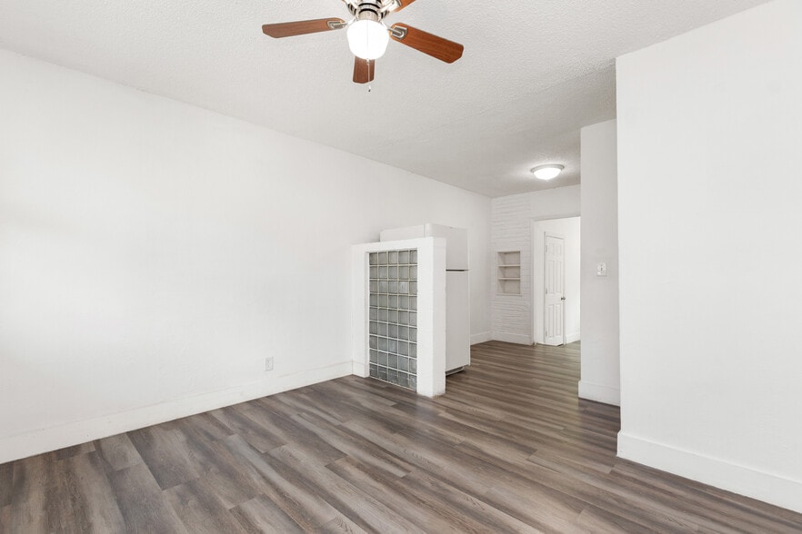 More Photos Of 5521 SW 34th St, Pembroke Park Multifamily For Sale