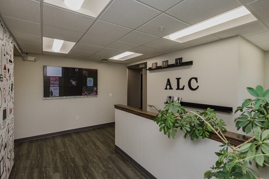 More Photos Of 429 S 119th St W, Wichita Office For Sale