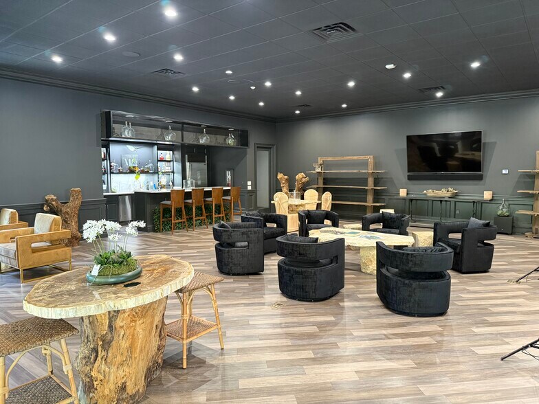 More Photos Of 29080 -29092 Krentel Rd, Lacombe Flex For Sale