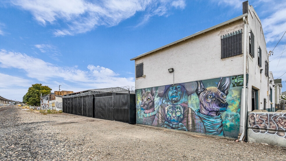 More Photos Of 909 53rd Ave, Oakland Warehouse For Sale