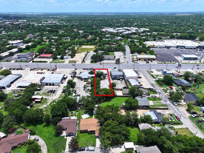 More Photos Of 1278 Bandera Rd, San Antonio General Retail For Sale