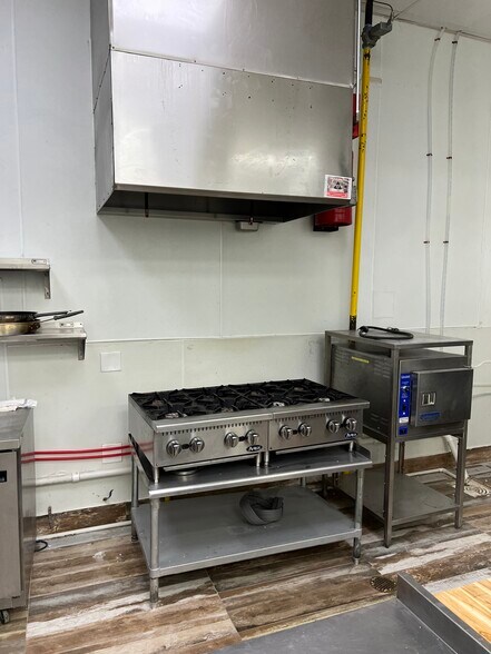 More Photos Of 25115 Gosling Rd, Spring Restaurant For Sale