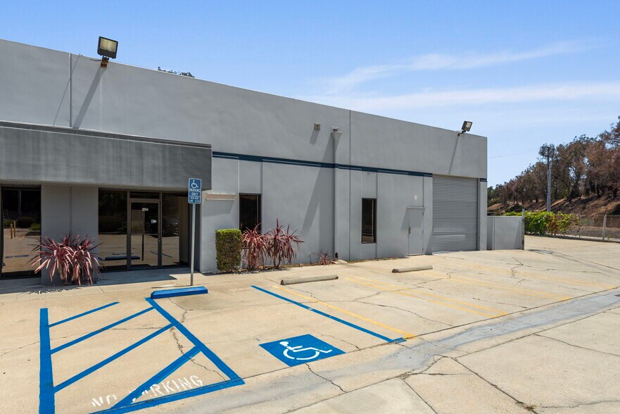 More Photos Of 20600 Gramercy Pl, Torrance Light Manufacturing For Lease