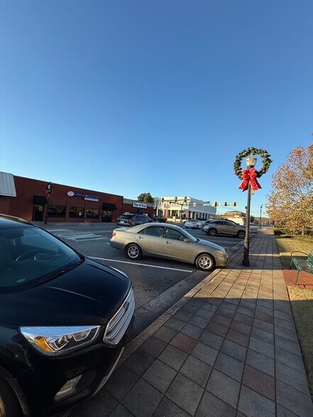 More Photos Of 103 W Court House Sq, Cumming General Retail For Sale