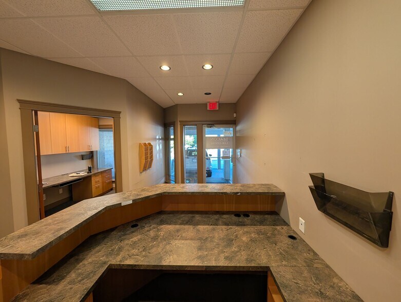 More Photos Of 7115 W Saanich Rd, Central Saanich Apartments For Sale