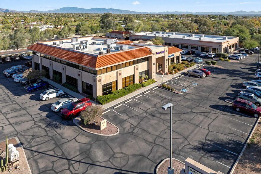 More Photos Of 6760 N Oracle Rd, Tucson Office For Lease