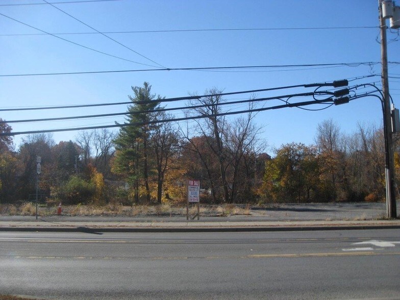 More Photos Of 128-130 Main Ave, Wynantskill Land For Sale