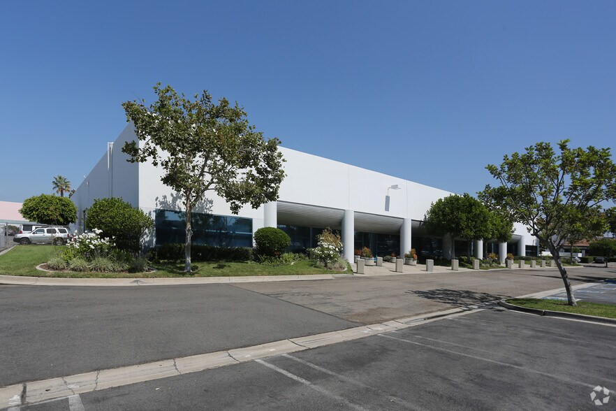 Primary Photo Of 16901 Armstrong Ave, Irvine Warehouse For Lease