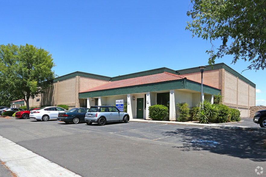 Primary Photo Of 5748 E Shields Ave, Fresno Warehouse For Lease