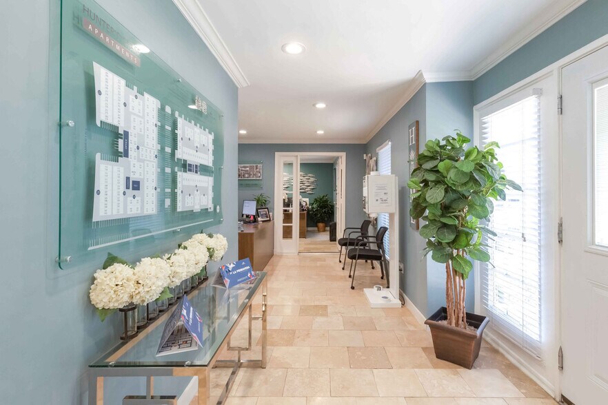 More Photos Of 10000 Hammerly Blvd, Houston Apartments For Sale