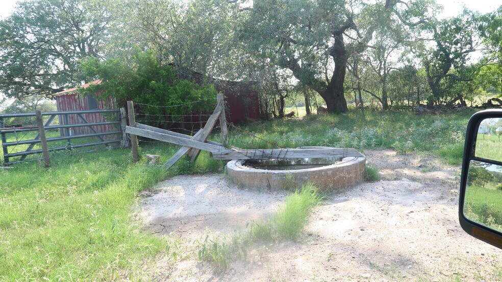 More Photos Of 1136 County Road 212, Smiley Land For Sale